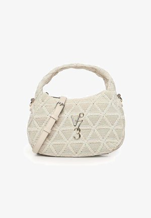 Beiger gewebter Handtasche mit strukturiertem Diamantmuster, kurzem gepolstertem Griff, verstellbarem Lederhenkel und metallischem "V73"-Logo-Anhänger auf der Vorderseite.