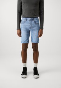 Only & Sons - ONSWEFT - Shorts vaqueros - medium blue denim Imagen en miniatura 1