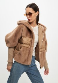 Cesare Gaspari Winterjacke - beige