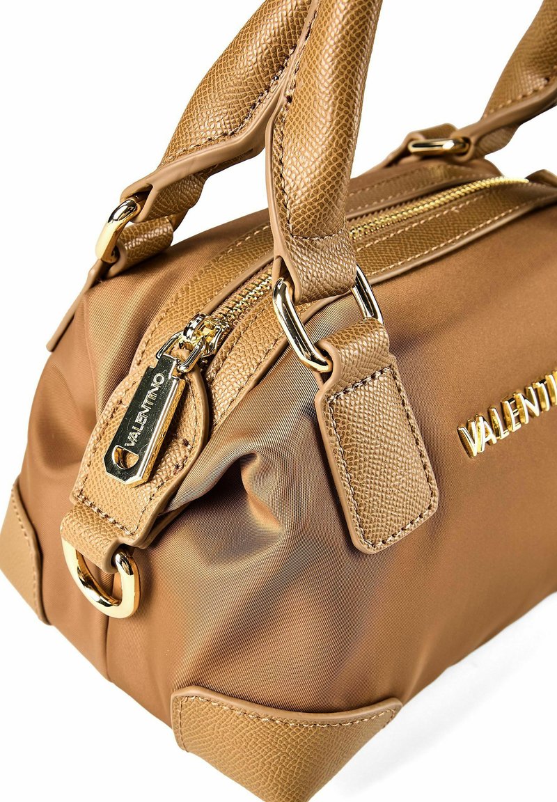 Valentino Garavani tassen koop je online bij de Bijenkorf