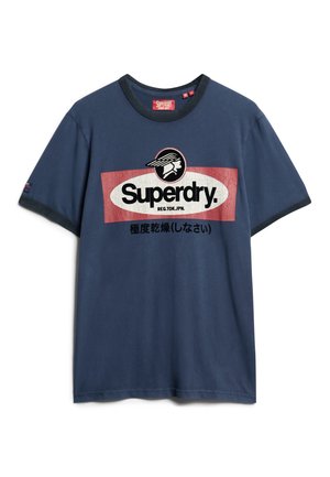 Marineblauwe katoenen T-shirt met ronde hals, voorzien van een grafische print van "Superdry" en een logo in het midden. Korte mouwen.