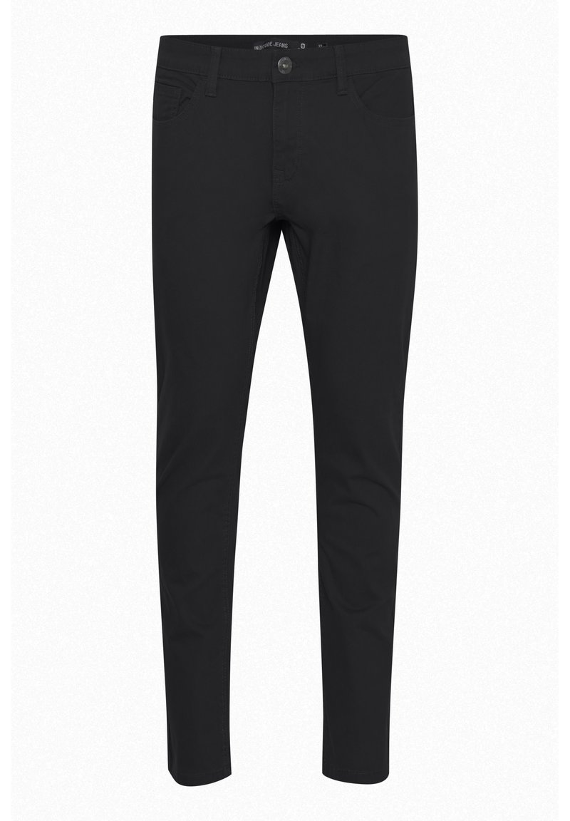 Pantalons slim-fit noirs en mélange de coton, dotés d'une fermeture éclair, d'un bouton, de quatre poches et d'une texture lisse avec des détails de couture minimaux.