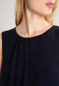 More & More Blus - dark blue