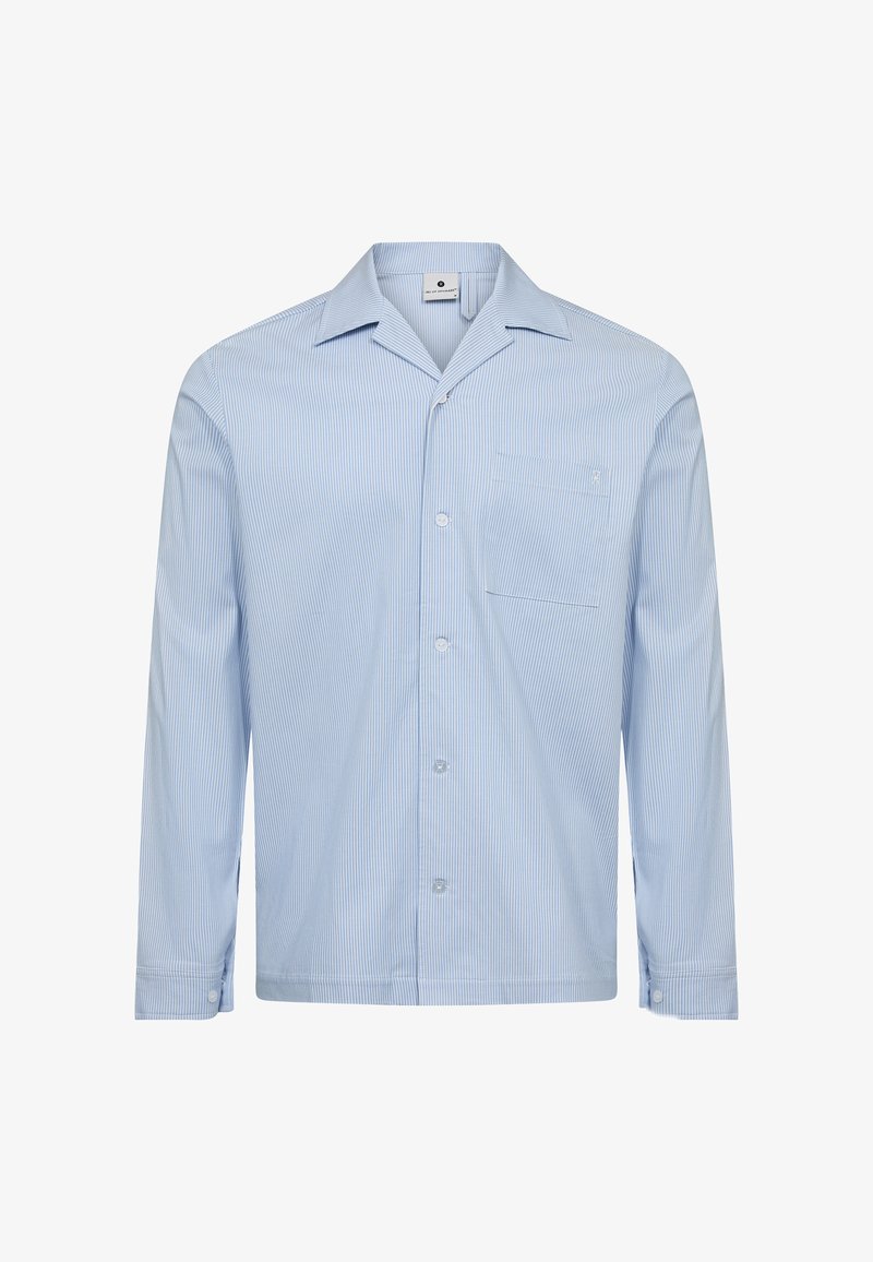 Lysblå skjorte med knapper og lange ærmer, der har tynde vertikale hvide striber, en krave og en brystlomme. Blød tekstur.