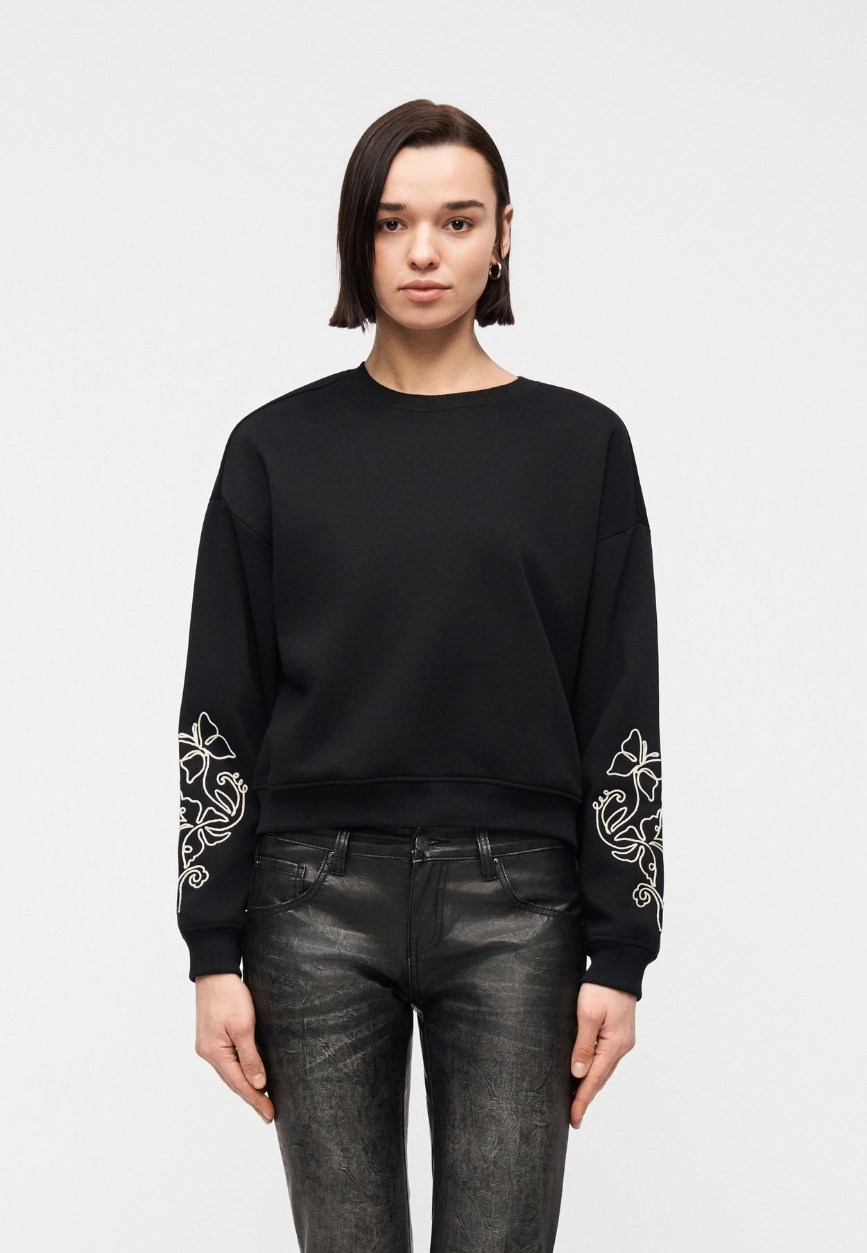 ONLBROOKLYN L/S EMBROIDERY BOX SWT