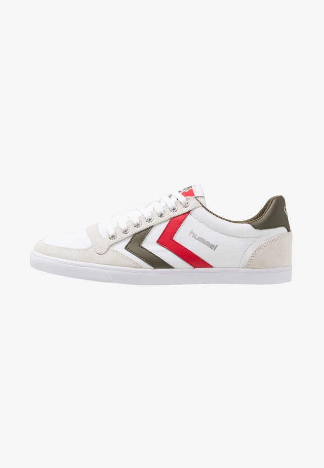 SLIMMER STADIL - Zapatillas - white/green