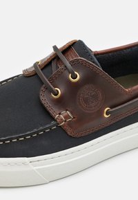Barbour BOSUN - Bootsschuh - navy/brown