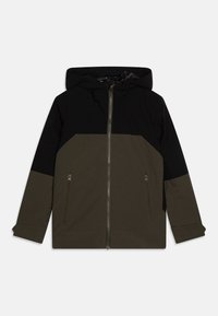 Veste à capuche avec une partie supérieure noire et une partie inférieure olive foncé. Elle possède une fermeture éclair à l'avant, deux poches latérales et un tissu texturé.