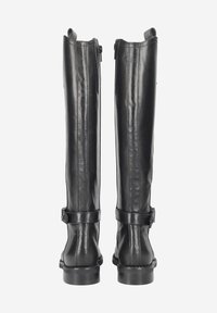 Bottes montantes en cuir noir à texture lisse, avec fermetures éclair à l'arrière et boucles décoratives à la cheville. Semelles robustes et arrondies.