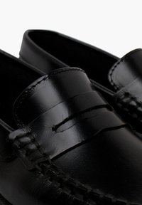 Pisamonas Mocassins - black