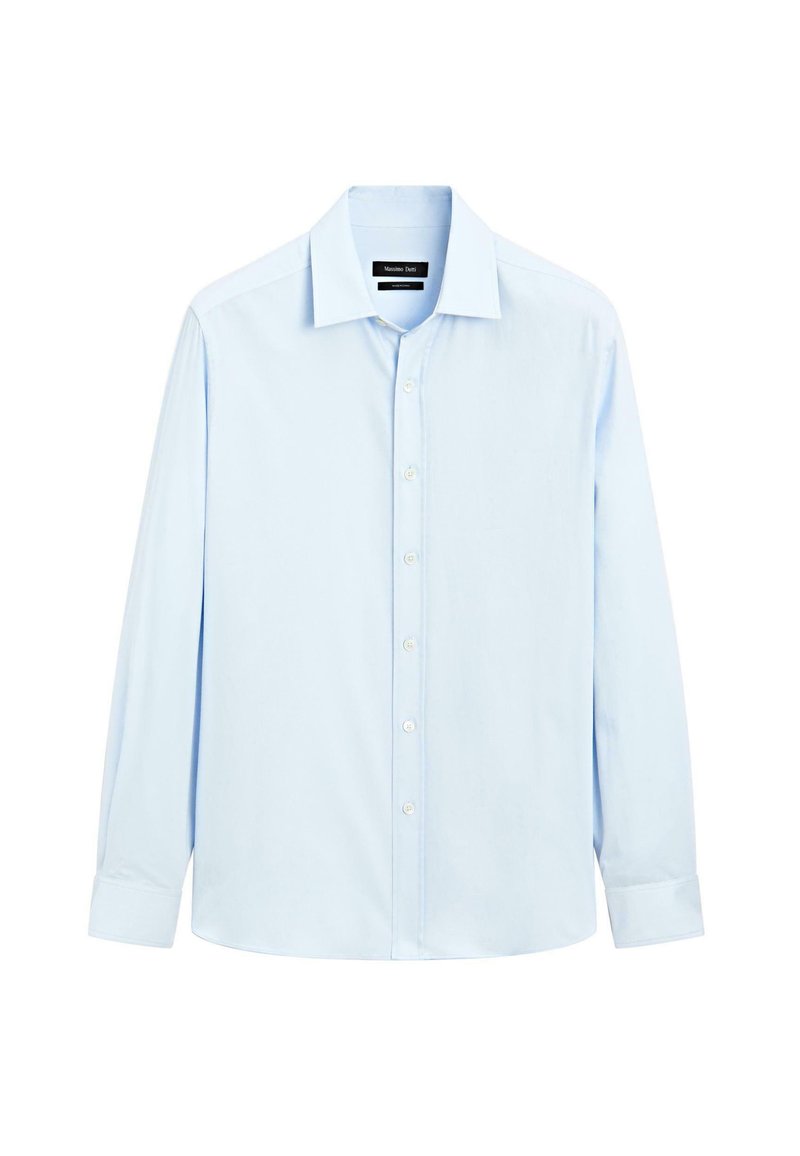 Camicia button-up azzurro chiaro con maniche lunghe, colletto classico e bottoni bianchi. Realizzata in tessuto morbido con una consistenza liscia.