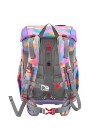 Sac à dos coloré avec un motif tie-dye. Base grise avec des accents violets et multicolores. Comprend des épaules réglables et des boucles pour un maintien sécurisé.