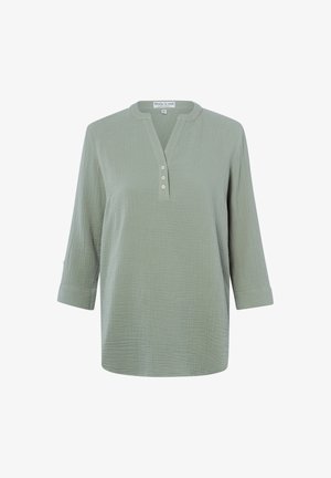 Lichtgroene blouse met textuur, driekwartmouwen, een ronde halslijn met een kleine spleet en drie knopen op het voorpand.