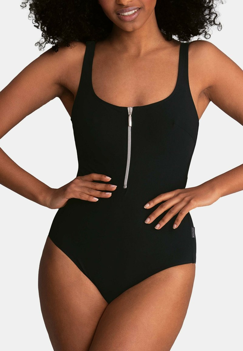 Schwarze Badebekleidung mit breiten Trägern, einem Reißverschluss vorne und einer figurbetonten Passform. Glatte Textur und minimalistisches Design.