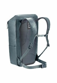 Rugzak in donkergrijze stof met een gewatteerde mesh achterkant, verstelbare schouderbanden en zijzakken. Heeft een ritssluiting en een logo accent.