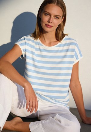 More & More, MORE & MORE LOCKERES, SOFTES BASIC-STREIFENSHIRT - T-Shirt print - fresh skyblue offwhite small yarnstripe jersey