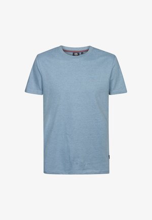 Hellblaues T-Shirt mit kurzen Ärmeln aus weichem, strukturiertem Stoff. Verfügt über einen Rundhalsausschnitt und ein kleines, dezentes Logo auf der Brust.