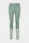 Legingi - silver green/white