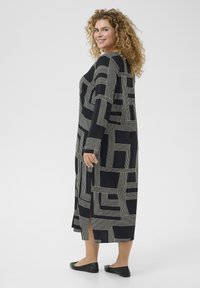 Kaffe Curve DONNA - Robe de jour - black beige graphic lines