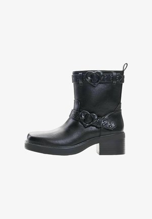 Desigual, Enkellaarsjes met plateauzool - black