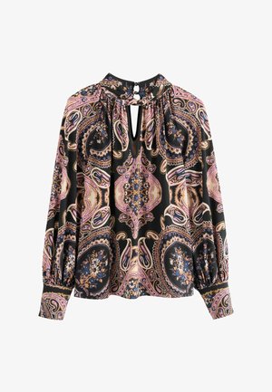 Langærmet bluse med pink, sort og creme paisley- og blomster mønstre, nøglehulslukning og knaplukning ved kraven.