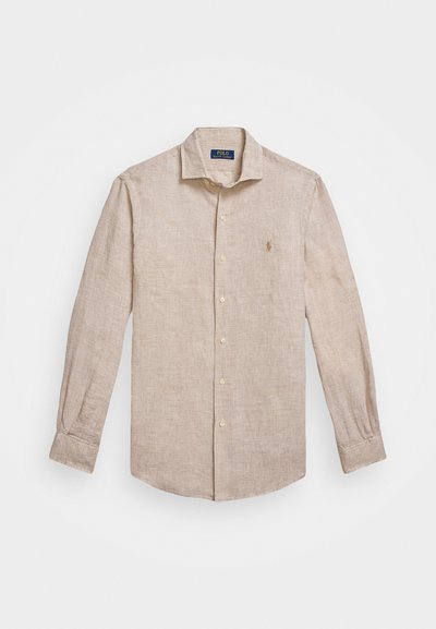 Helle beige Langarm-Hemd mit Knöpfen und einem dezenten Kariertmuster, Kragen und kleinem Logo auf der Brust im klassischen Schnitt.