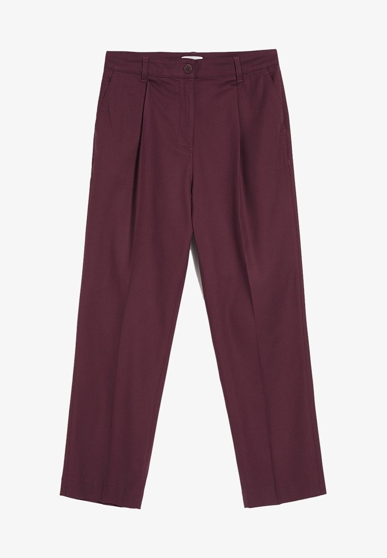 Pantalon bordeaux à coupe droite, avec plis, fermeture à boutons et poches latérales. Confectionné dans un tissu lisse.