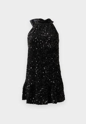 Vestido preto de lantejoulas com decote halter, corpete justo e barra em evasê. Os detalhes em cetim suave no decote acrescentam contraste à superfície texturizada.