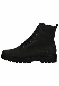 Bottes à lacets noires montantes avec une surface texturée, dotées d'une semelle en caoutchouc robuste et d'œillets métalliques, offrant un design robuste.