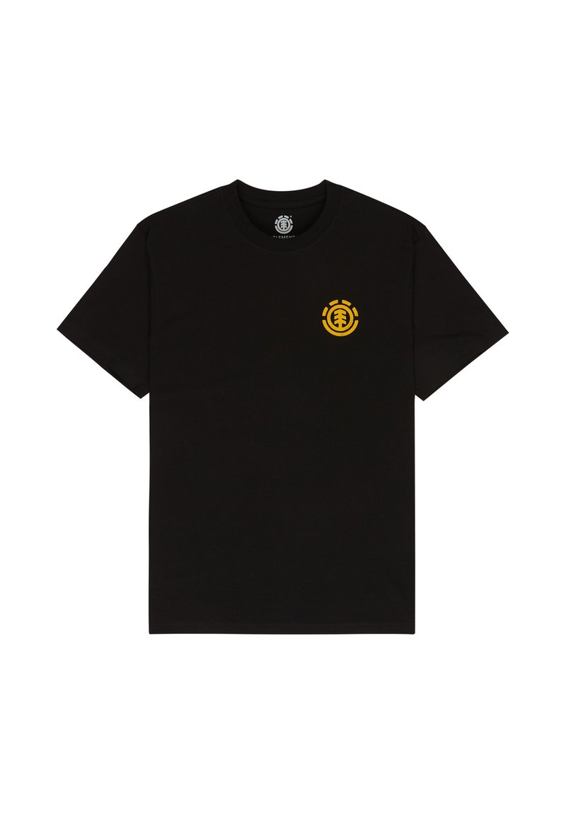 Schwarzes T-Shirt mit kurzen Ärmeln und kleinem gelben, kreisförmigen Baum-Logo auf der linken Brust, vor einem weißen Hintergrund.