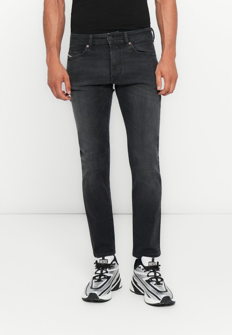 Diesel Slim fit jeans rood Diesel Slim fit jeans rood