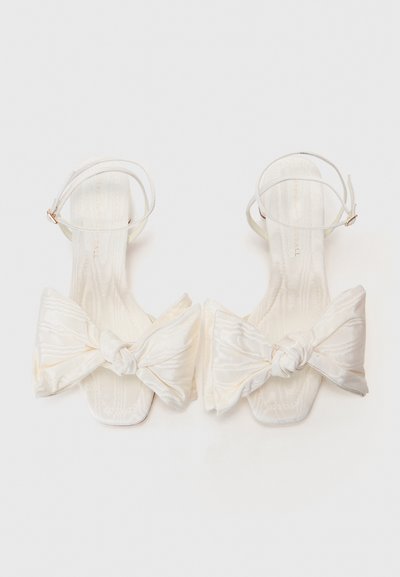 Loeffler Randall CARMEN - Sandali - cream