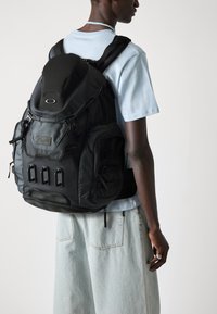 Oakley KITCHEN SINK UNISEX - Backpack - graphite