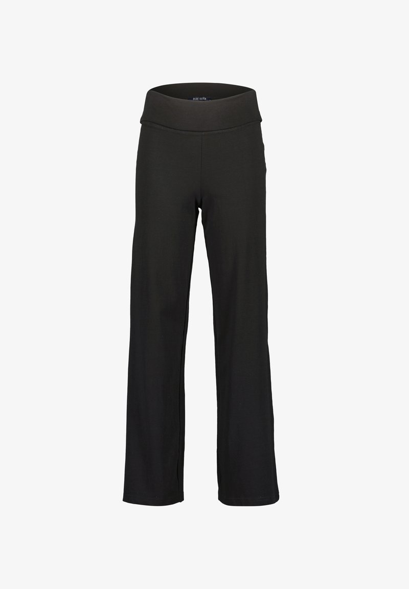 Pantalons évasés noirs et extensibles avec une large ceinture, fabriqués en tissu doux. Le design présente une texture lisse sans motifs ni accents visibles.
