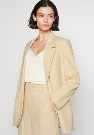 IVY OAK JAY - Casaco curto - honey cream