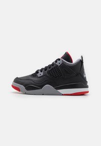 Jordan - JORDAN 4 RETRO UNISEX - Basketbalové boty - black/fire red/cement grey/summit white Miniatura obrázku 1