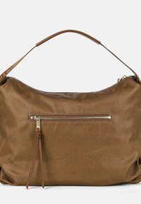 Borsa a tracolla marrone con texture, finitura liscia, forma curva, tasca con zip dorata e manico corto.