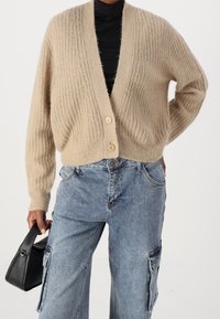 DRYKORN Kardigan - beige