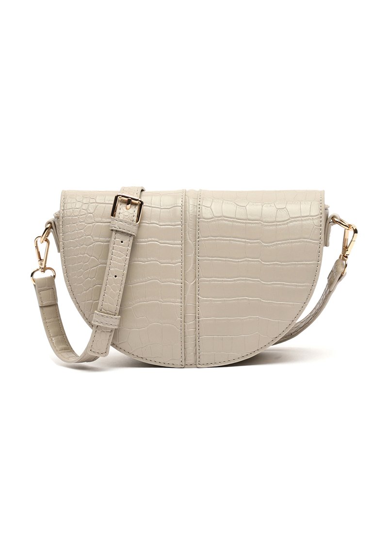 Borsa a tracolla in finta pelle beige con texture a stampa coccodrillo, forma a mezzaluna, tracolla regolabile e accenti in metallo dorato.