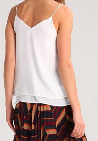 Zalando Essentials Débardeur - off-white