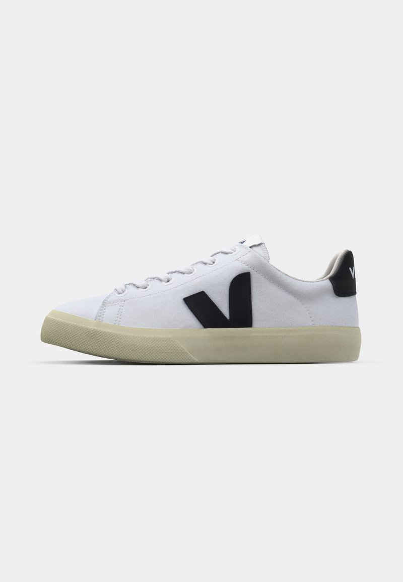 Veja CAMPO white/black/black