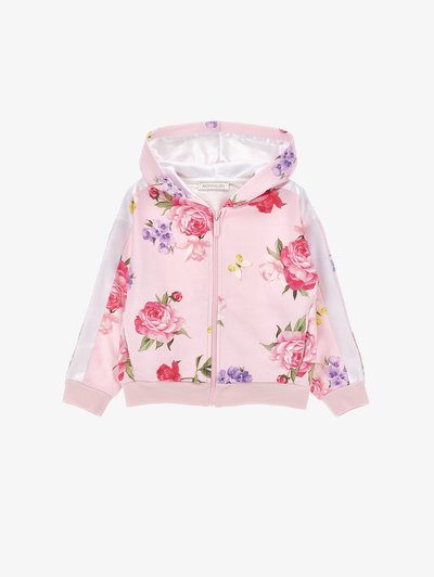 Roosa laste kapuutsiga jakk luku ja suurte punaste, roosade ning lillade lillemustrite ja väikeste kollaste liblikate mustriga.