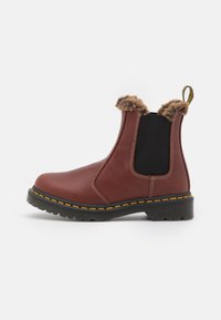 Dr. Martens 2976 LEONORE - Bottes de neige - brown abruzzo