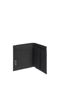 Cartera de cuero negra con múltiples ranuras para tarjetas y una textura suave. Presenta un borde cosido y una pequeña etiqueta en un lado.
