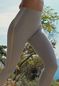 Thumbnail Image 2