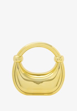 Kultainen metallinen käsilaukku, jossa on sileä, kaareva muotoilu ja pyöreä kahva. Korostuu kiiltävällä pinnalla ja saumattomilla yksityiskohdilla.