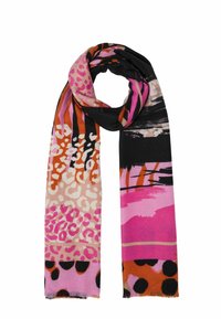 Écharpe colorée présentant un mélange de motifs roses, noirs et orange, incluant des taches de léopard et des rayures abstraites, avec une texture douce.
