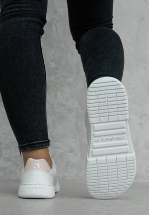 Be Lenka, ZING - Sneaker low - white coral pink