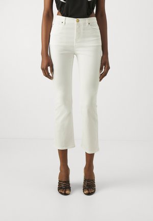 BRENDA BULL STRETCH - Bootcut jeans - white