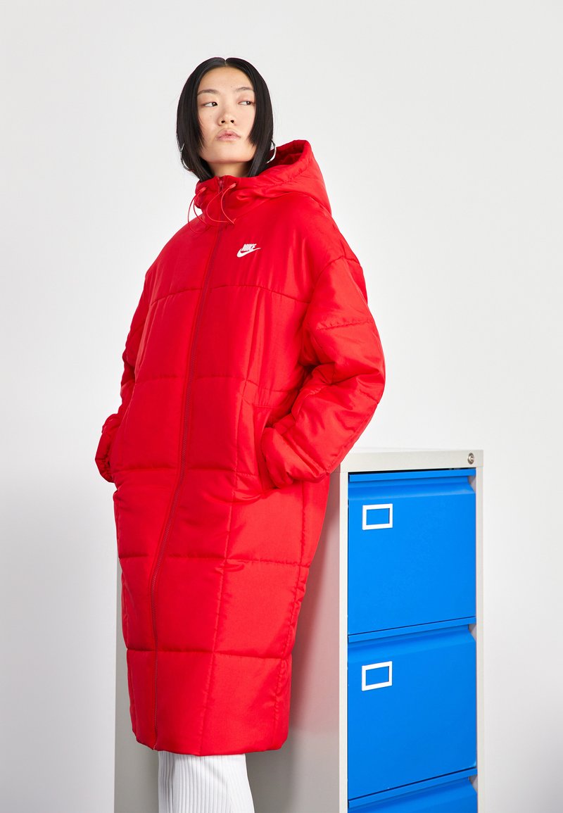 veste nike rouge femme